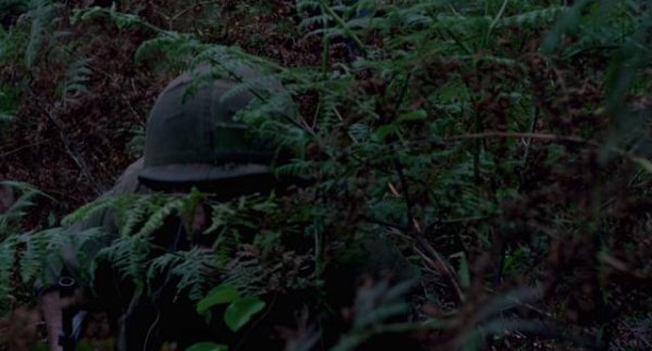 铁血中尉/血洒高棉 Platoon.Leader.1988.1080p.BluRay.x264.DTS-FGT 8.72GB-4.png