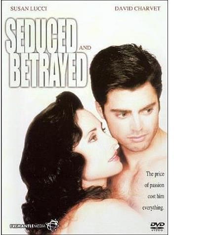 引诱与变节 Seduced.and.Betrayed.1995.1080p.WEBRip.x264-RARBG 1.70GB-1.png