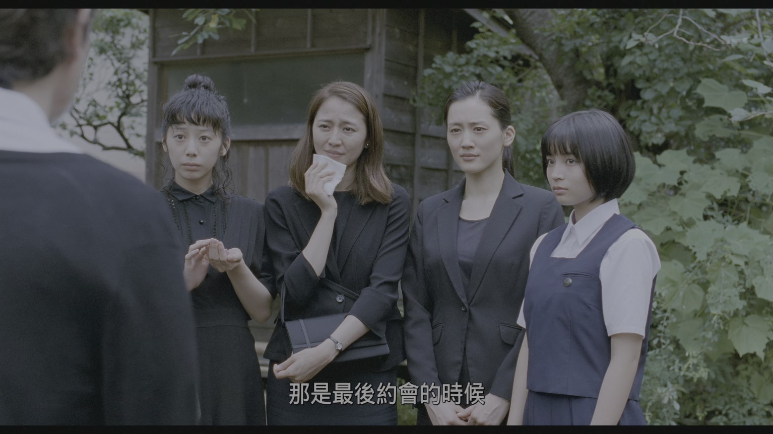 海街日志/海街女孩日志(港) [韩版UHD原盘 DIY央视次世代国语 官译R3简繁/itunes粤语字幕].Umimachi.Diary.2015.2160p.KOR.UHD.Blu-ray.DoVi.HDR10+.HEVC.DTS-HD.MA.5.1-TAG 61.15GB-8.jpg